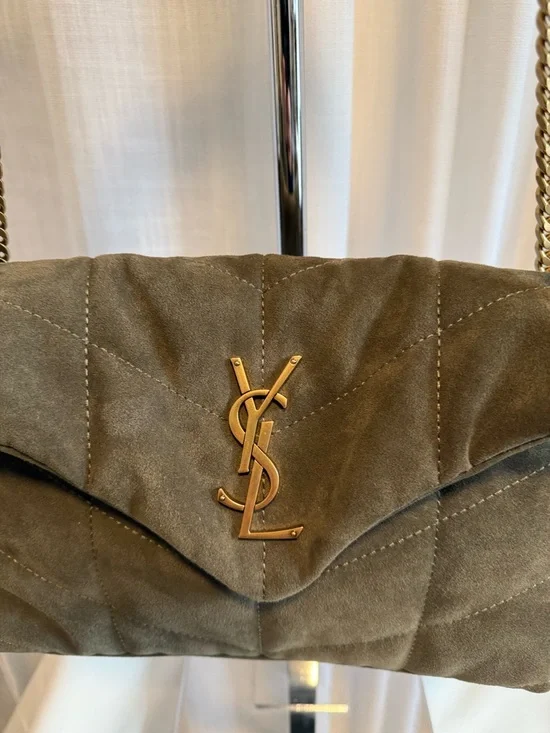 YSL Loulou puffer in suede - Picture 4 of 12